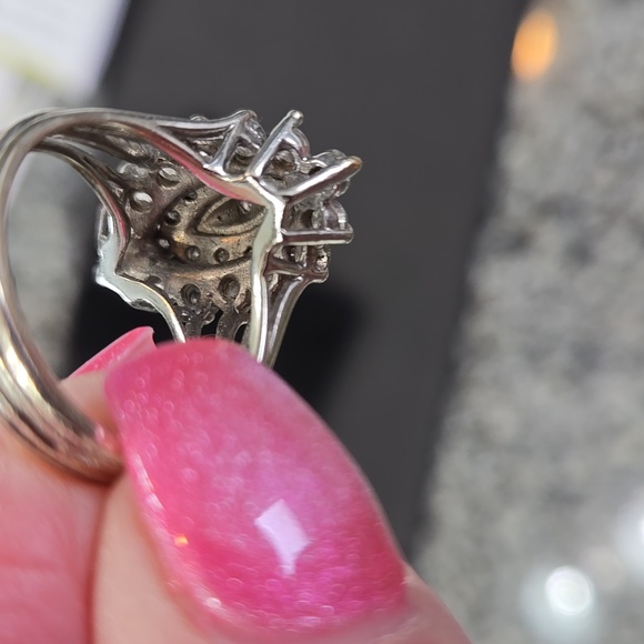 Diamond Cocktail Ring - Picture 5 of 10